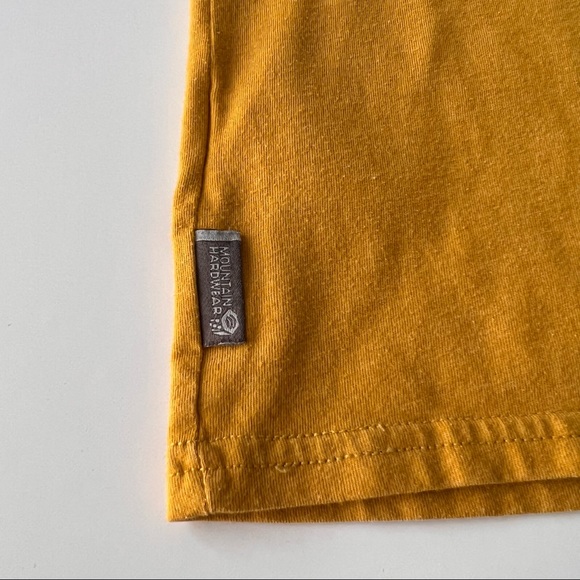 Mountain Hardwear Dark Yellow Logo Tee Men’s Size Large - Picture 7 of 8